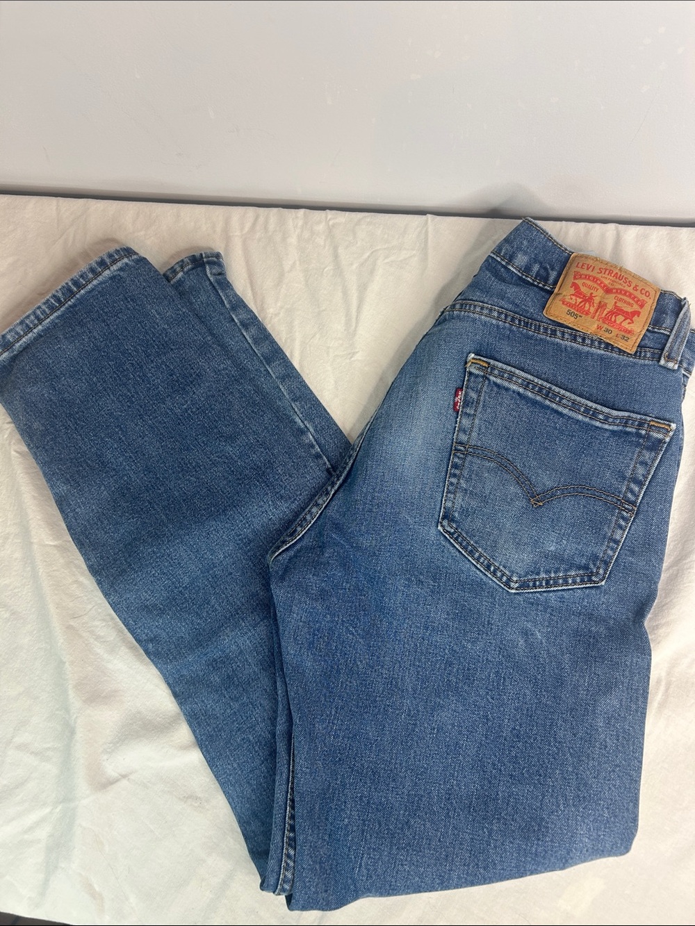 Levi's Men's Medium Blue Straight Leg Jeans